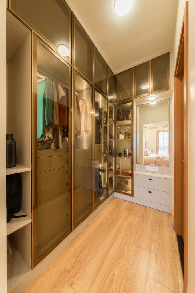 walk in closets with transparent wardrobe design in bangalore